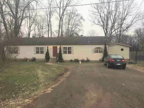 939 Concord, Jackson, MI 49202 photo 1