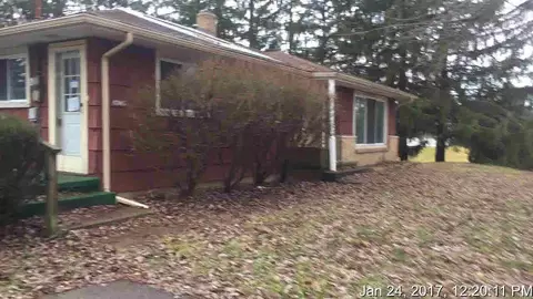 1705 Springport, Jackson, MI 49202 photo 5