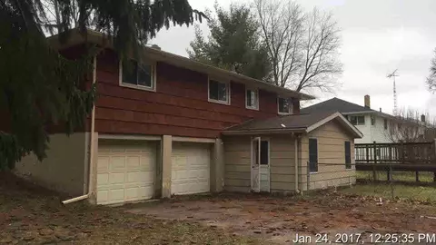 1705 Springport, Jackson, MI 49202 photo 2