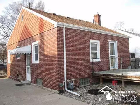 428 Bentley, Monroe, MI 48162 photo 2