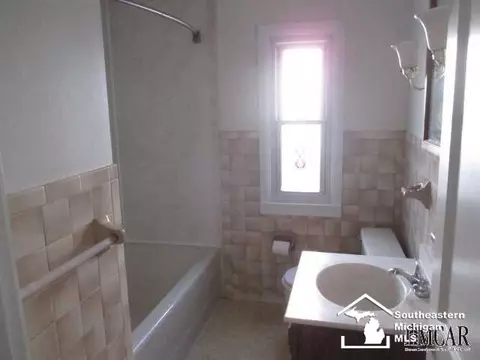 428 Bentley, Monroe, MI 48162 photo 6