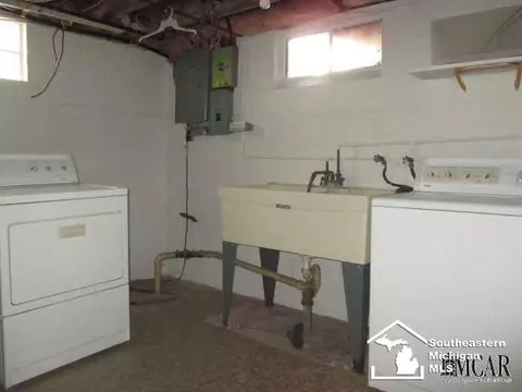 428 Bentley, Monroe, MI 48162 photo 13
