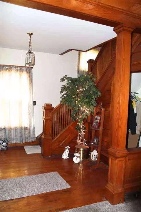 414 Griswold, Jackson, MI 49203 photo 9