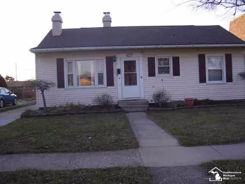 427 Bentley, Monroe, MI 48162 photo 2