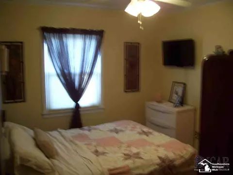 427 Bentley, Monroe, MI 48162 photo 9