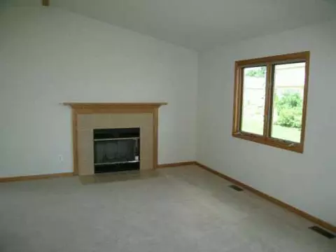 487 Coventry, Dexter, MI 48130 photo 4
