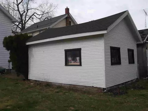 319 Seventh, Jackson, MI 49201 photo 3