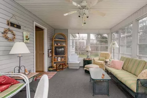 525 Rutledge, Jackson, MI 49203 photo 3