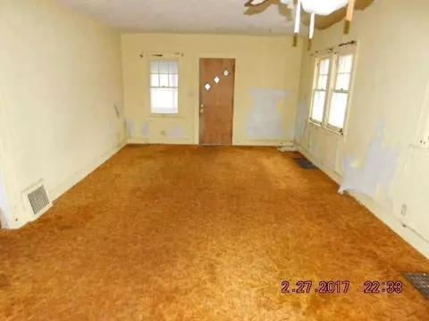 747 Randolph, Jackson, MI 49203 photo 3