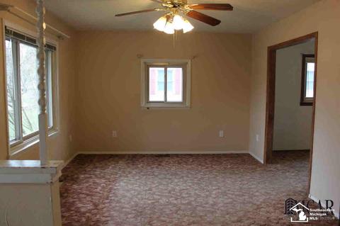 847 W Noble Ave, Monroe, MI 48162 photo 4