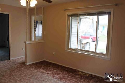 847 W Noble Ave, Monroe, MI 48162 photo 5