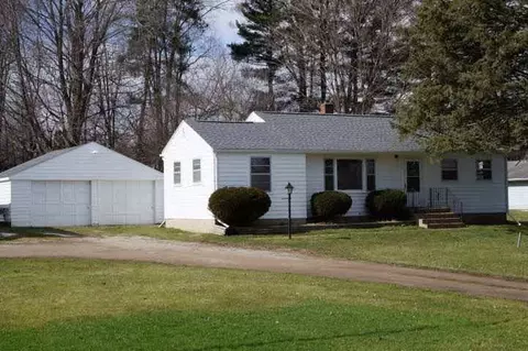 6376 Lansing, Jackson, MI 49201 photo 1