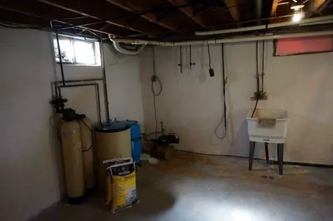 6376 Lansing, Jackson, MI 49201 photo 18