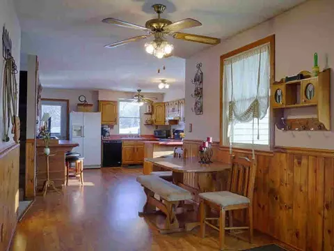 7865 Dixon, Jackson, MI 49201 photo 3