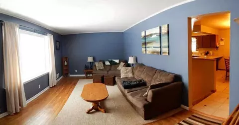 1117 Maynard, Jackson, MI 49201 photo 3