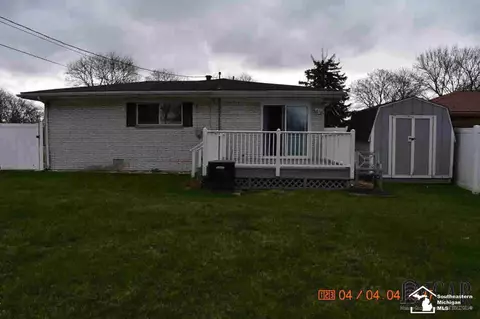 526 Augusta, Monroe, MI 48161 photo 28