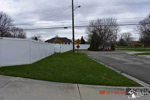 526 Augusta, Monroe, MI 48161 photo 29