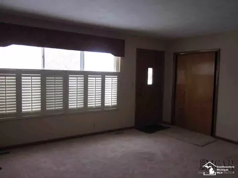 526 Augusta, Monroe, MI 48161 photo 9