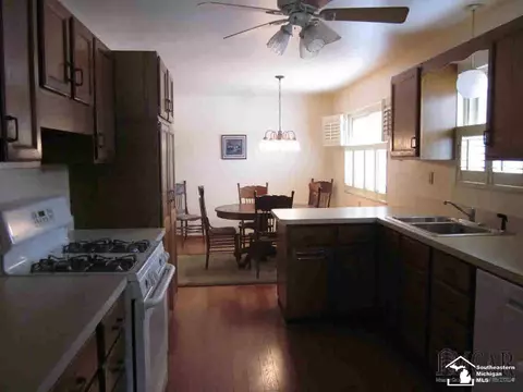 526 Augusta, Monroe, MI 48161 photo 6