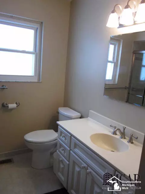 526 Augusta, Monroe, MI 48161 photo 16