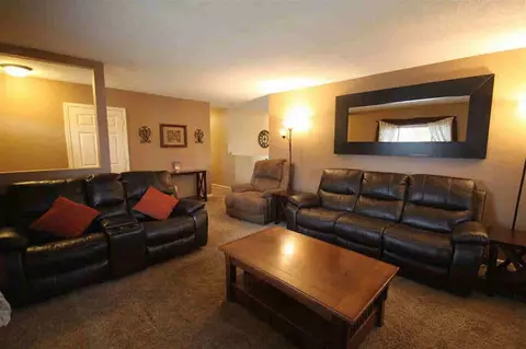 3100 John Glenn, Jackson, MI 49201 photo 2