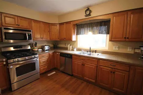 3100 John Glenn, Jackson, MI 49201 photo 26