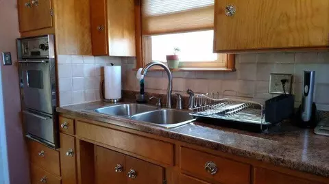 616 Orange, Jackson, MI 49202 photo 4