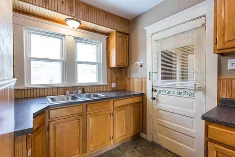 123 N Brown, Jackson, MI 49202 photo 9