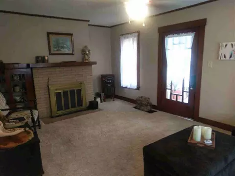200 N Thompson, Jackson, MI 49202 photo 2