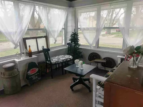200 N Thompson, Jackson, MI 49202 photo 4