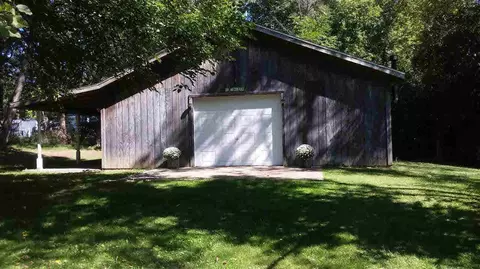7921 King, Spring Arbor, MI 49283 photo 3