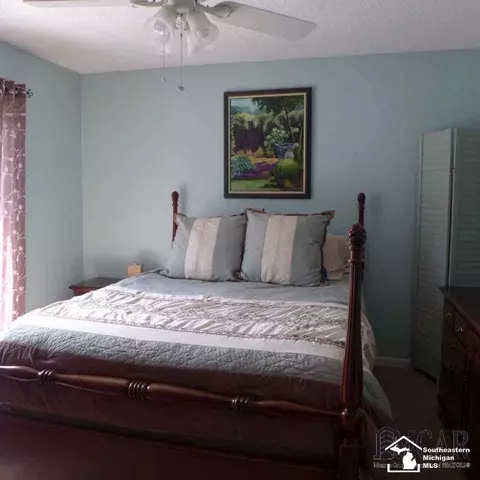 815 Kent, Carleton, MI 48117 photo 16