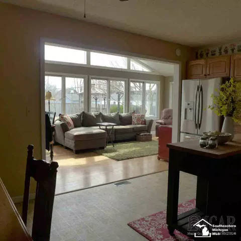 815 Kent, Carleton, MI 48117 photo 22