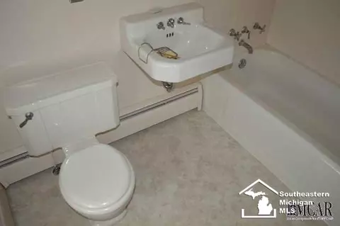 258 Monroe, Carleton, MI 48117 photo 24