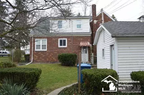 258 Monroe, Carleton, MI 48117 photo 4