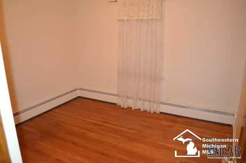 258 Monroe, Carleton, MI 48117 photo 17