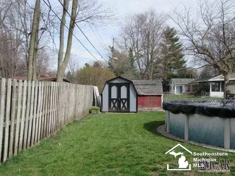 1408 Longfellow, Temperance, MI 48182 photo 9