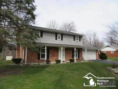 1408 Longfellow, Temperance, MI 48182 photo 2