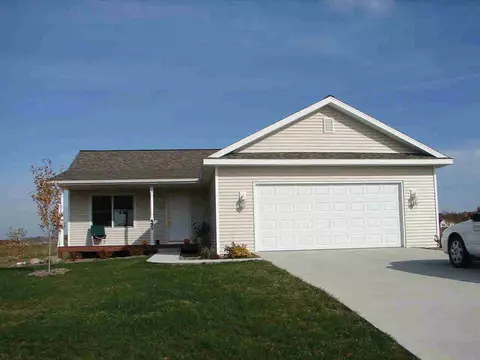421 Constitution, Brooklyn, MI 49230 photo 3