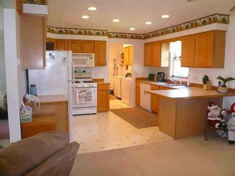 1030 Ellsworth, Perry, MI 48872 photo 4