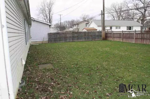 3243 Glendale, Monroe, MI 48162 photo 15