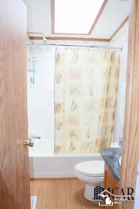 3243 Glendale, Monroe, MI 48162 photo 14
