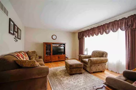 4273 Indian, Jackson, MI 49201 photo 5