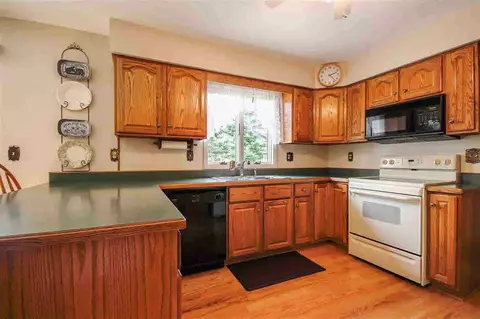 4273 Indian, Jackson, MI 49201 photo 8