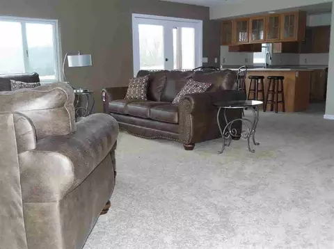 5680 Benton, Jackson, MI 49201 photo 3