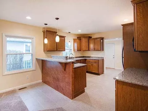 169 Walcott, Jackson, MI 49203 photo 8