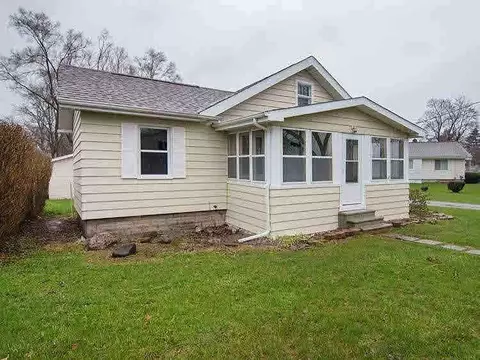 169 Walcott, Jackson, MI 49203 photo 1
