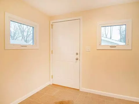 169 Walcott, Jackson, MI 49203 photo 12