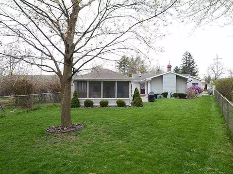 3601 Roosevelt Cr, Jackson, MI 49203 photo 2