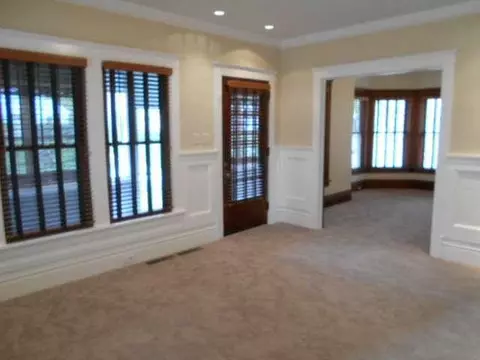 1209 Hamlin, Jackson, MI 49201 photo 2